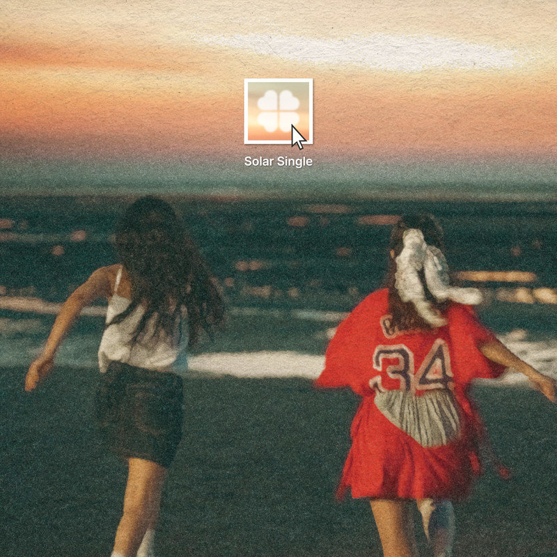 9m88-《Floating Free》