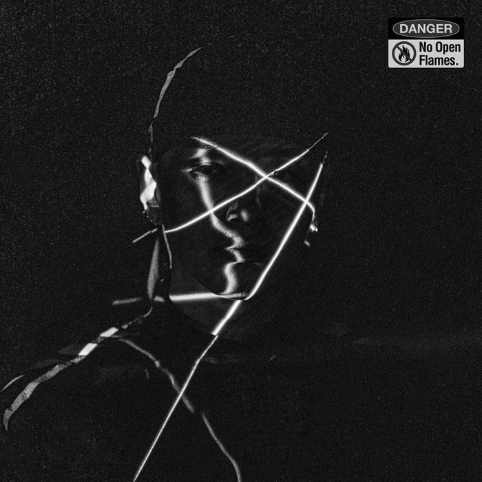 Simon Dominic-《화기엄금 (No Open Flames)》
