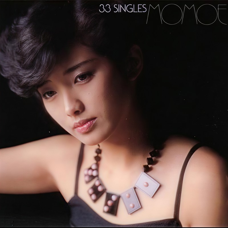 33 SINGLES MOMOE