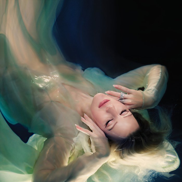 Ellie Goulding-《Higher Than Heaven (Deluxe) [Explicit]》