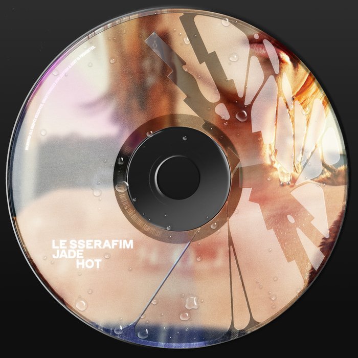LE SSERAFIM-《HOT (English ver_)》