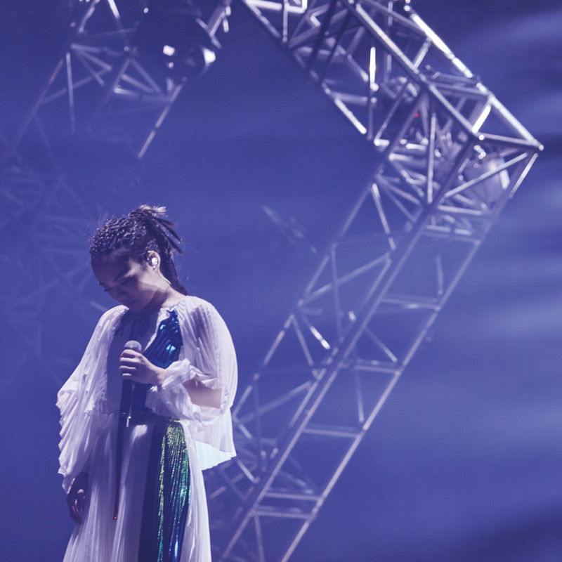 徐佳莹-《灰色》Live