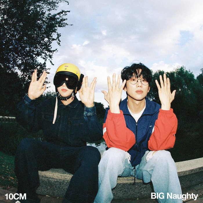 10CM-《딱 10CM만 (Just 10 centimeters)》