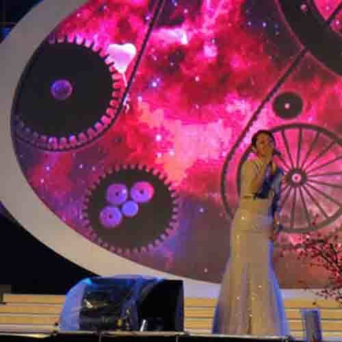 杨钰莹-《带你去看杜鹃花》