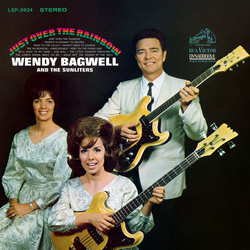 Wendy Bagwell and the Sunliters – Just Over the Rainbow